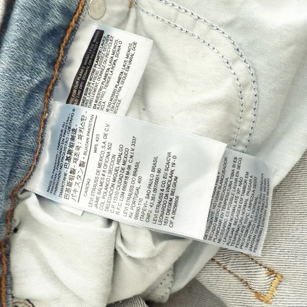 Levis amazing pair